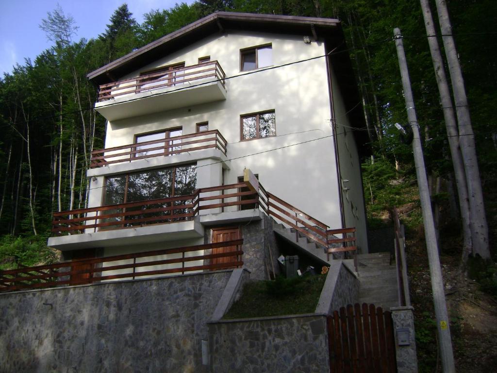 Casa Anotimpuri 호텔 시나이아 외부 사진